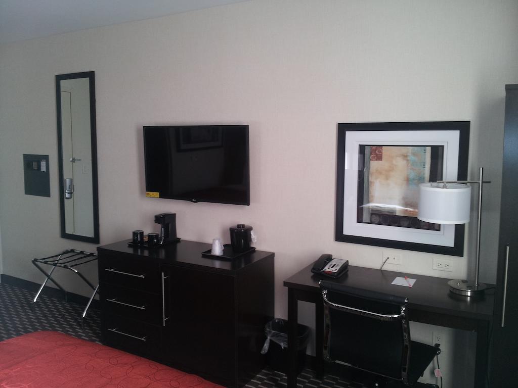 Howard Johnson By Wyndham Jamaica Ny Near Airtrain Jfk New York Rom bilde