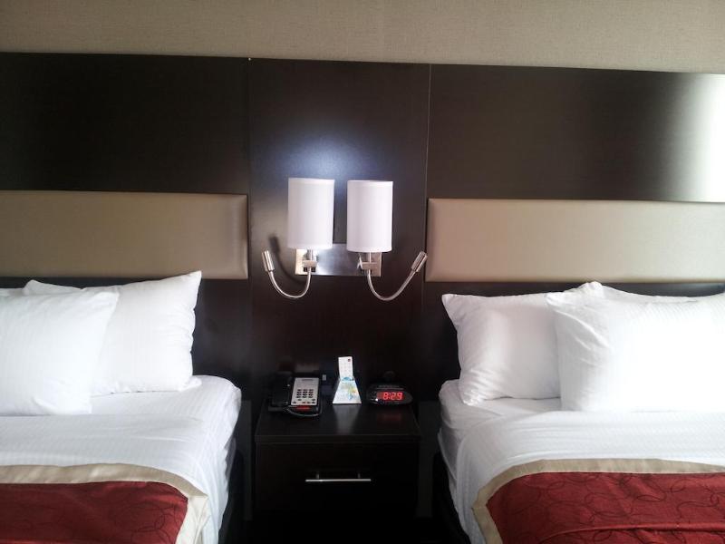 Howard Johnson By Wyndham Jamaica Ny Near Airtrain Jfk New York Eksteriør bilde
