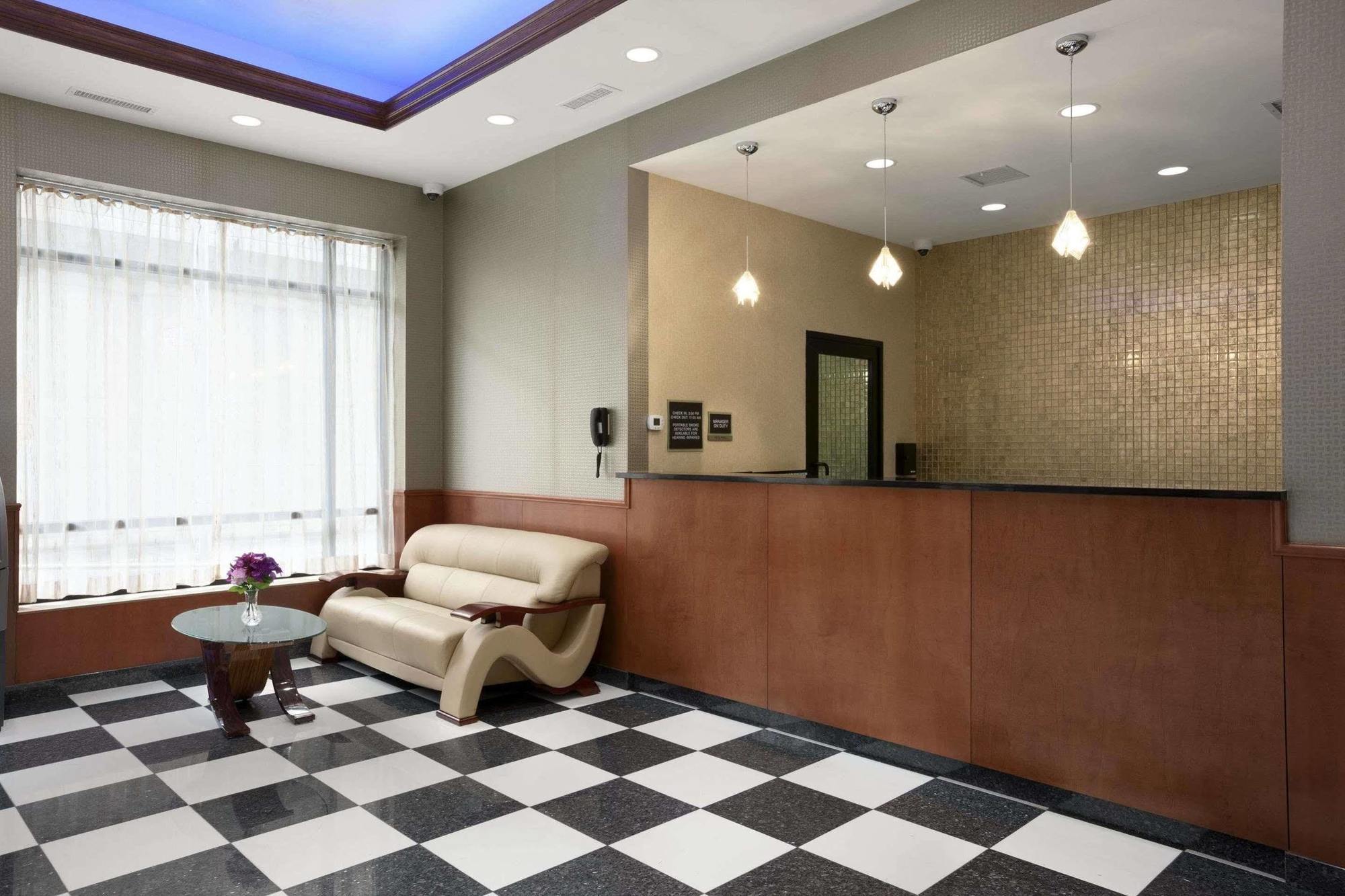 Howard Johnson By Wyndham Jamaica Ny Near Airtrain Jfk New York Eksteriør bilde